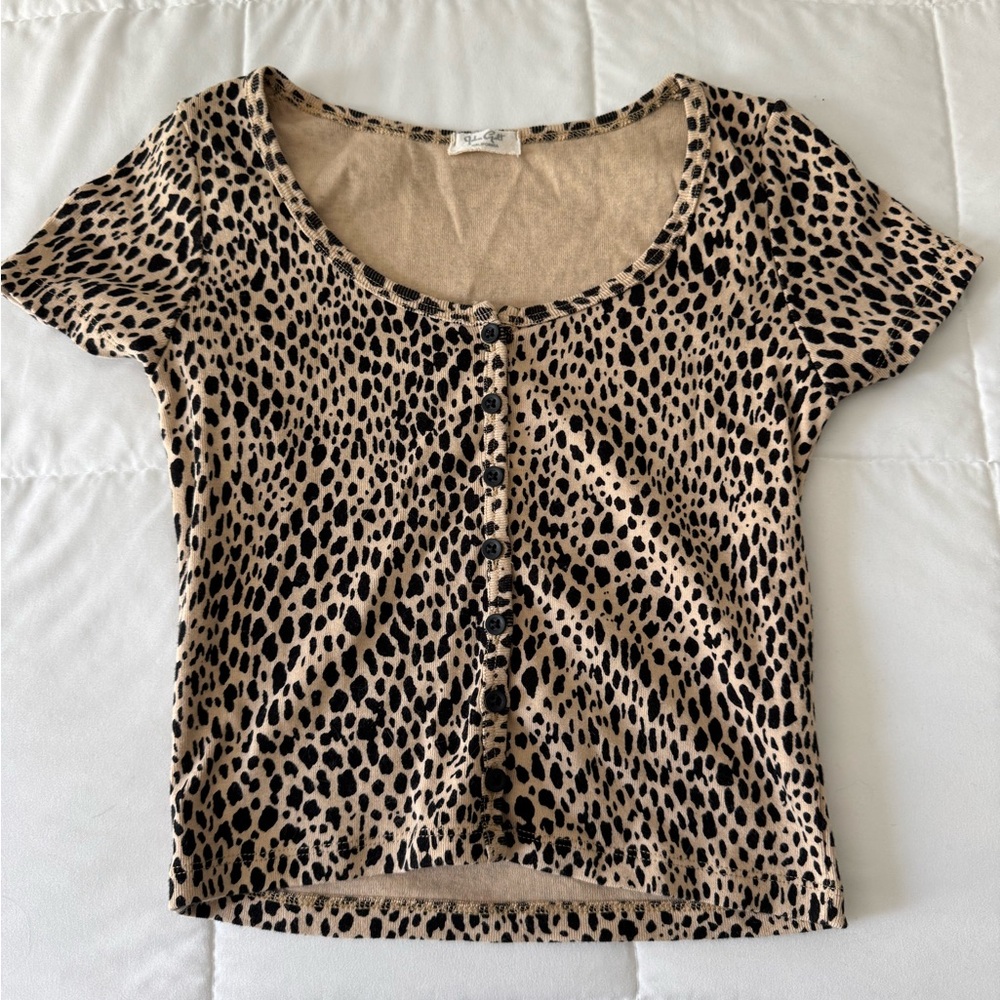 Brandy Melville Zelly Top